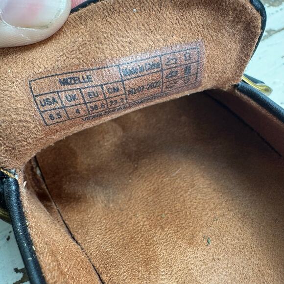 Vionic Mizelle Womens Black Leather Chunky Chain Buckle Loafer Size 6.5 U.K. 4 - Picture 8 of 9